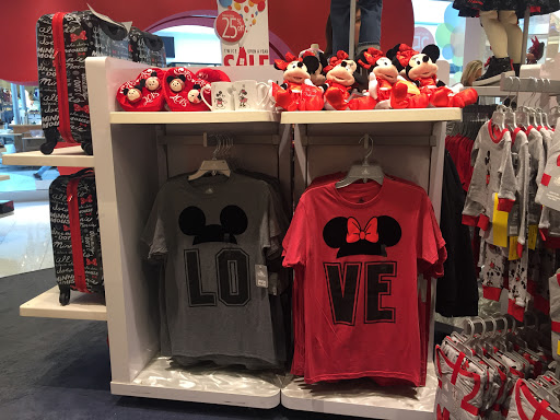 Toy Store «Disney Store», reviews and photos, 1142 North Point Cir, Alpharetta, GA 30022, USA