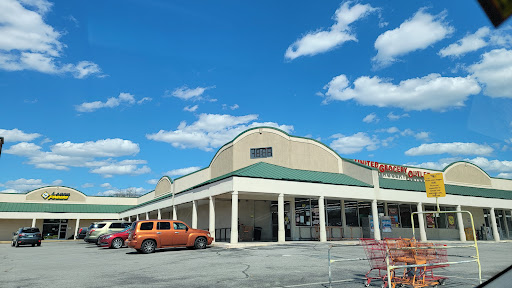 Supermarket «United Grocery Outlet», reviews and photos, 117 SE Broad St, Murfreesboro, TN 37130, USA