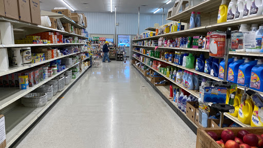 Grocery Store «Green Hills Farm Discount Grocer», reviews and photos, 615 E Newport Rd, Lititz, PA 17543, USA