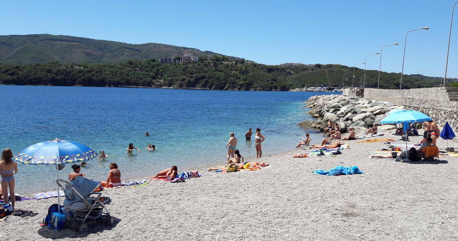 Spiaggia della Pianotta'in fotoğrafı kısa ve düz ile birlikte