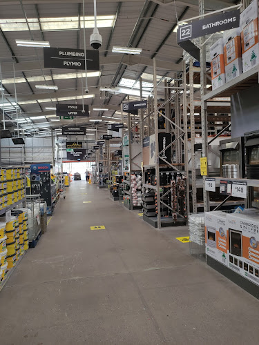 Reviews of B&Q Cardiff Gate in Cardiff - Hardware store