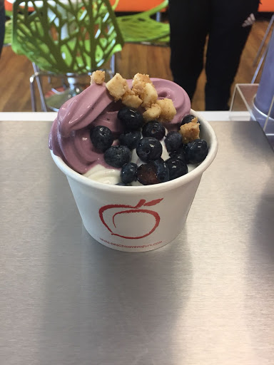 Frozen Yogurt Shop «Peachwave», reviews and photos, 702 Bridgeport Ave, Shelton, CT 06484, USA