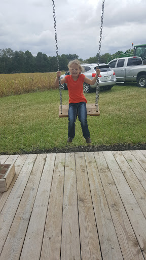 Flea Market «The Hayloft at Port Royal», reviews and photos, 551 Port Royal Rd, Clarksville, TN 37040, USA