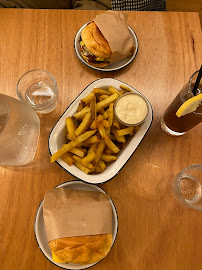 Plats et boissons du Restaurant de hamburgers Cuties à Paris - n°15
