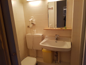 Photo n°7 de Hôtel restaurant Saint-Pierre à Villedieu-les-Poêles-Rouffigny ()