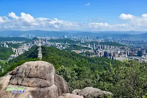 Jinmianshan Trail image