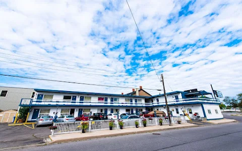 Niagara Parkway Court Motel image