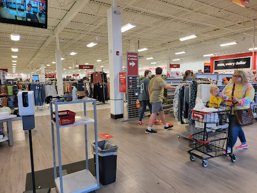 Department Store «T.J. Maxx», reviews and photos, 4800 Everhard Rd NW, Canton, OH 44718, USA