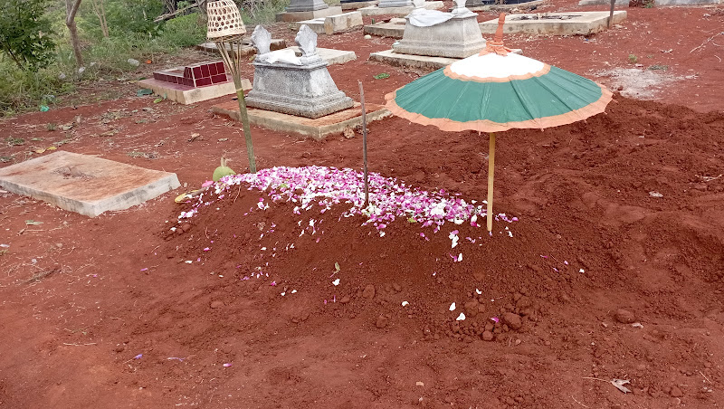 Makam Cari Gunungbutak