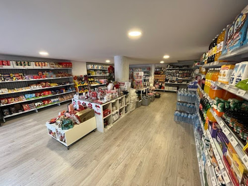 Bazar XL em Caldelas