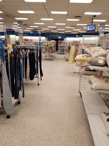 Clothing Store «Ross Dress for Less», reviews and photos, 7455 Greenbelt Rd, Greenbelt, MD 20770, USA