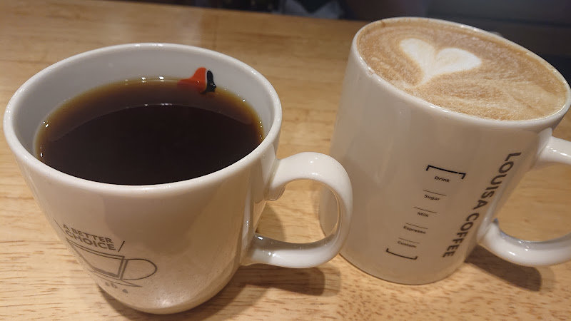 Louisa Coffee 路易莎咖啡 (士林新光店)