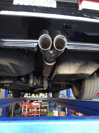 Muffler Technician image