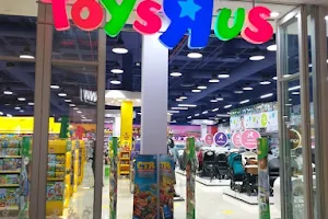 Toys R Us Clearwater Mall image