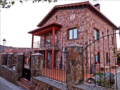 Casa Rural La Yedra C. Rioja, 16, 09649 Palazuelos de la Sierra, Burgos, España