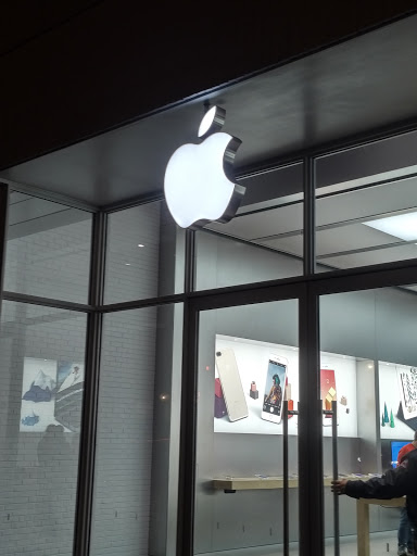 Computer Store «Apple Georgetown», reviews and photos, 1229 Wisconsin Ave NW, Washington, DC 20007, USA