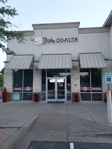 Restaurant «Shipley Do-nuts Lake Travis», reviews and photos, 3620 Ranch Rd 620 S #100, Bee Cave, TX 78738, USA