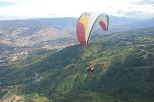 Paragliding Medellin image