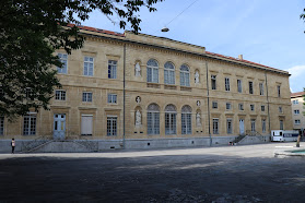 Lycée Jean-Piaget - École supérieure Numa-Droz