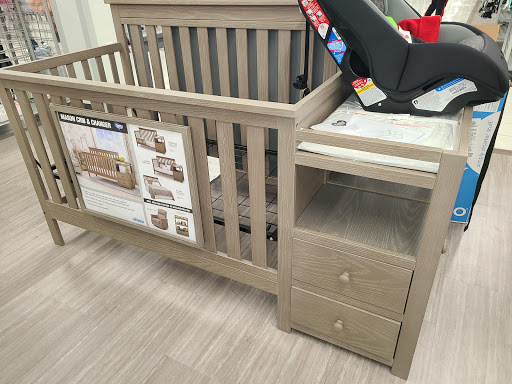 Shopping Mall «Plantation Point Shopping Center», reviews and photos, 6461 Plantation Center Dr, Raleigh, NC 27616, USA