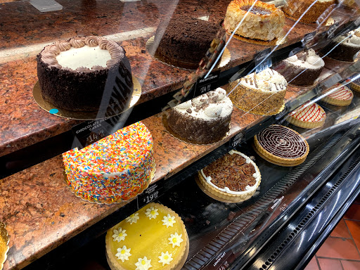 Supermarket «Fairway Market», reviews and photos, 1258 Corporate Dr, Westbury, NY 11590, USA