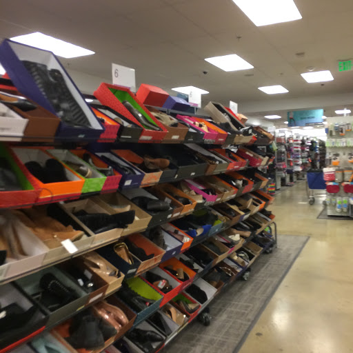 Department Store «Nordstrom Rack Downtown DC», reviews and photos, 1800 L St NW, Washington, DC 20036, USA