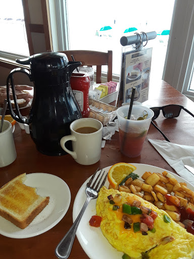 Seafood Restaurant «Gulfshore Grill and The Cottage Beach Bar», reviews and photos, 1250 Estero Blvd, Fort Myers Beach, FL 33931, USA