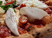 Plats et boissons du Pizzeria Mozzarella e Basilico -Accademia della Pizza- à Perpignan - n°8