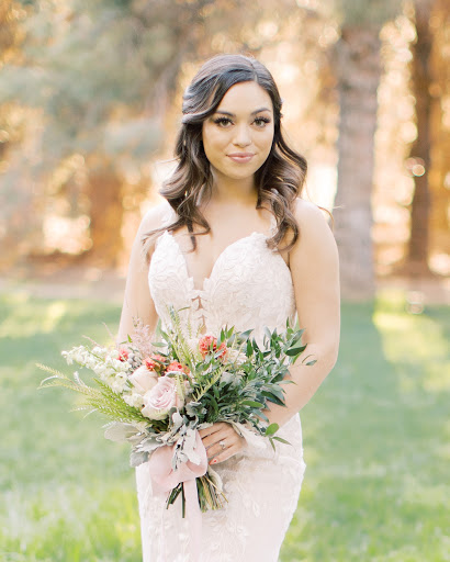 Bridal Shop «Strut Bridal Salon - Sizes 12+», reviews and photos, 4264 Atlantic Ave, Long Beach, CA 90807, USA