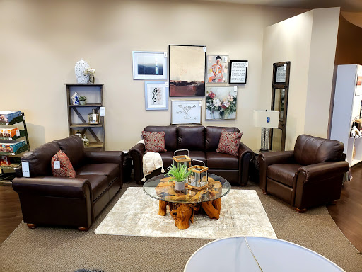 Furniture Store «La-Z-Boy Furniture Galleries», reviews and photos, 100 Quinn Dr, Pittsburgh, PA 15275, USA