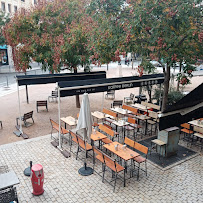 Atmosphère du Restaurant de hamburgers Kaffee Berlin à Lyon - n°4