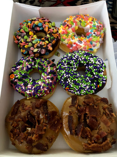 Donut Shop «Prime Donut», reviews and photos, 100 Scarborough Dr, Conroe, TX 77304, USA