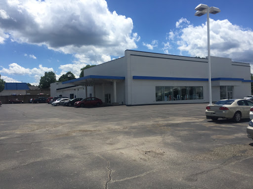 Used Car Dealer «Pre-Owned Cars by The Dean», reviews and photos, 2918 Lebanon Church Rd, West Mifflin, PA 15122, USA