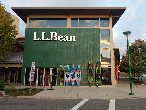 Clothing Store «L.L. Bean», reviews and photos, 1 Ridge Hill Boulevard, Yonkers, NY 10710, USA