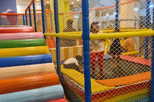 Awesome Place - Best Venue for Kids Birthday Parties and DIY Activity Centre image