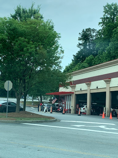 Tire Shop «Discount Tire Store - Chamblee, GA», reviews and photos, 4900 Peachtree Rd, Chamblee, GA 30341, USA