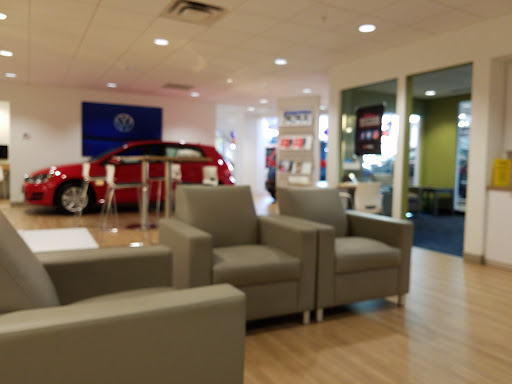 Volkswagen Dealer «Luther Westside Volkswagen», reviews and photos, 2370 MN-100, St Louis Park, MN 55416, USA