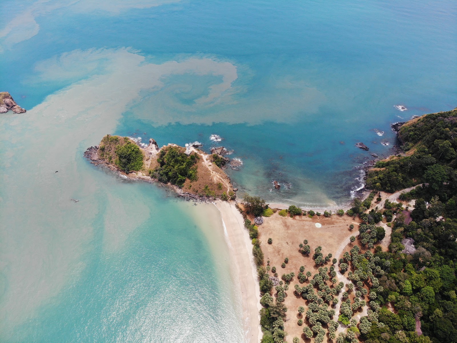 Photo of Mu Ko Lanta Beach - popular place among relax connoisseurs