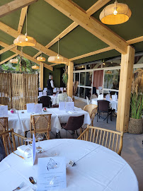 Atmosphère du Restaurant LES VOILES à Andrézieux-Bouthéon - n°1