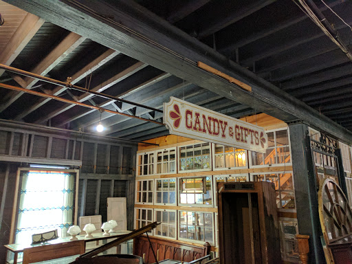 Vermont Salvage Exchange, 4 Gates St, White River Junction, VT 05001, USA, 