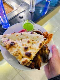 Photo n°36 de Noor mahal à Pontoise ()