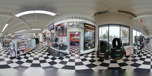 Truck Accessories Store «4 Wheel Parts - Portland - South Tabor», reviews and photos, 2700 SE 82nd Ave, Portland, OR 97266, USA