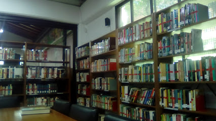 Biblioteca Público Escolar Santa Cruz