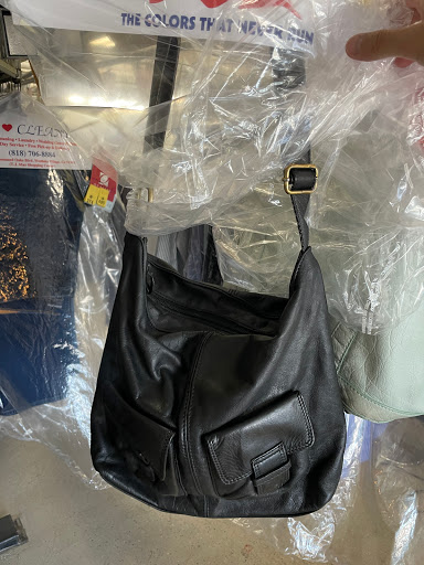 Dry Cleaner «TLC Cleaners», reviews and photos, 30827 Thousand Oaks Blvd, Westlake Village, CA 91362, USA