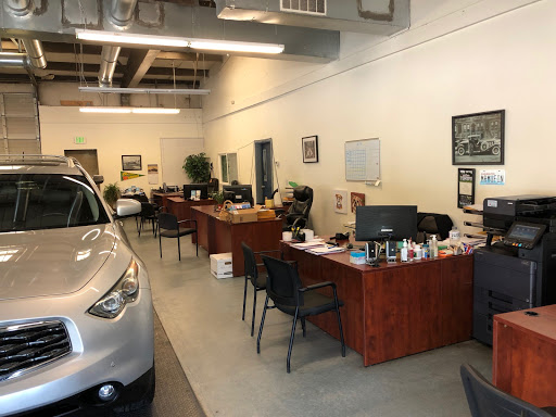 Auto Broker «Eastlake Auto Brokers», reviews and photos, 13105 NE 124th St, Kirkland, WA 98034, USA