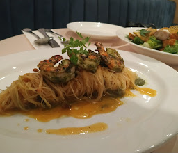 Café Folie Beachwalk photo