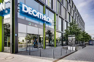 DECATHLON image