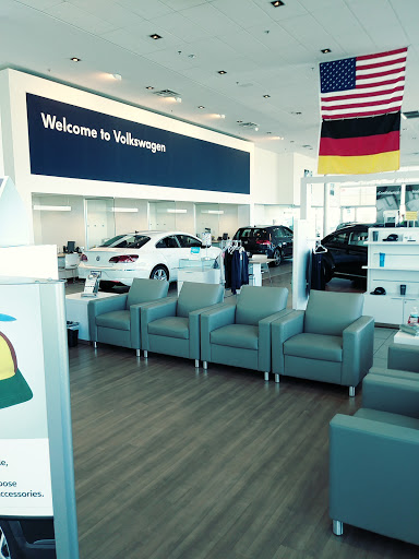 Volkswagen Dealer «Kings Volkswagen», reviews and photos, 9570 Kings Auto Mall Rd, Cincinnati, OH 45249, USA