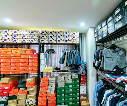 Pemut - Shop Apparel & Sneaker