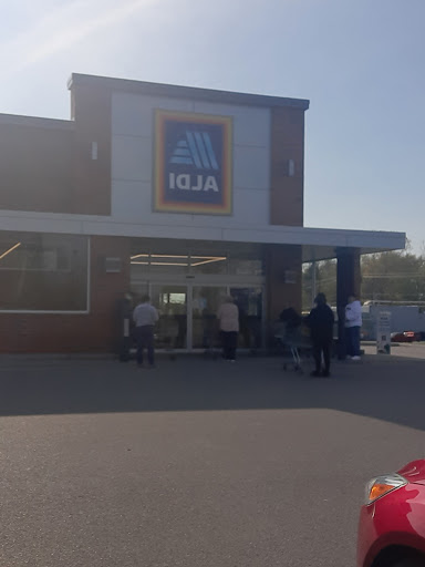 ALDI, 11248 Maple Ridge Rd, Medina, NY 14103, USA, 